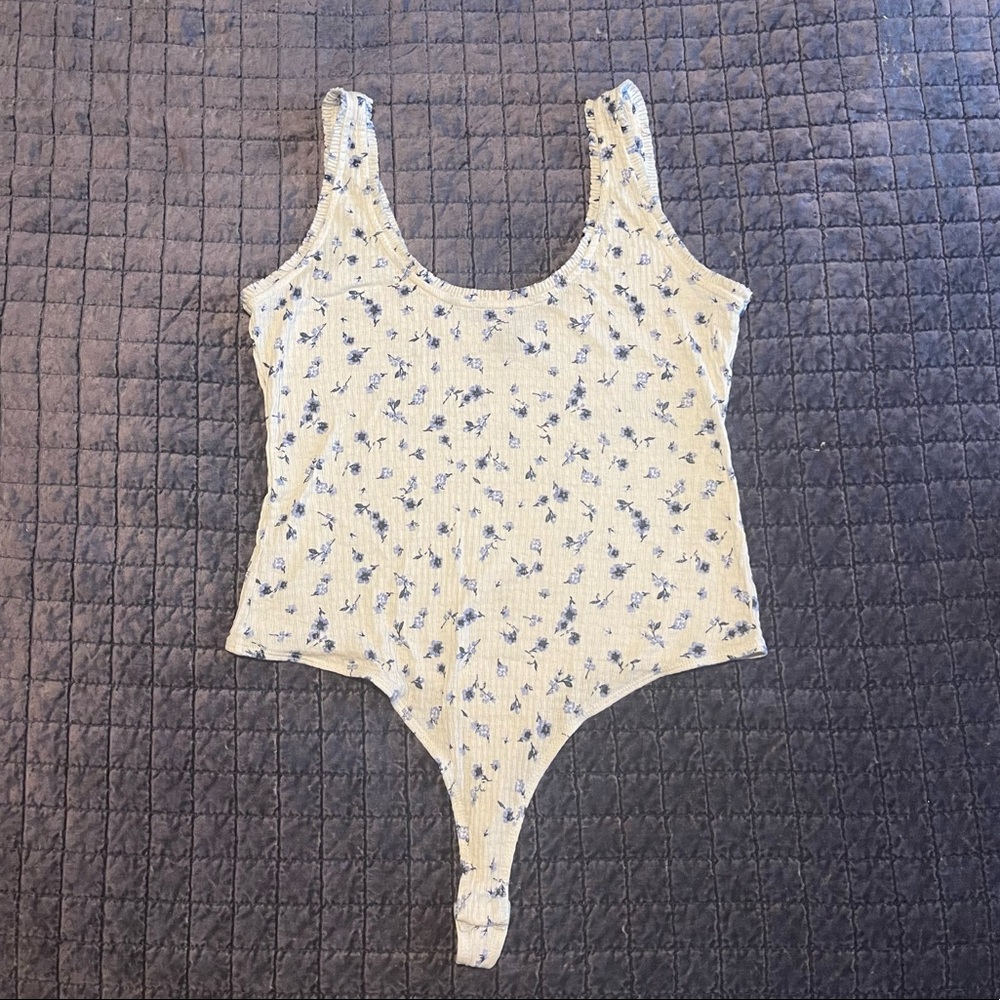 Wild fable scoop neck body suit